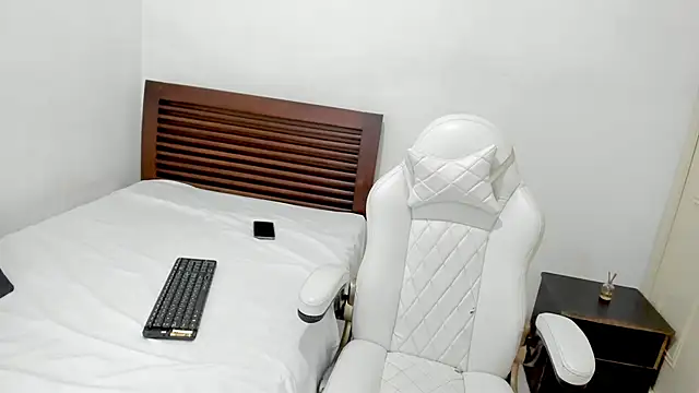 tifanymonroe online show from 11/16/25, 11:59