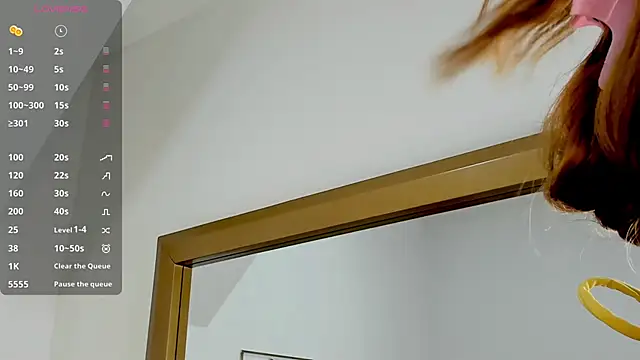 Snapshot of lucia_lorenz chatting on 12/02/25, 11:23 lucia lorenz online show from 12/02/25, 11:23