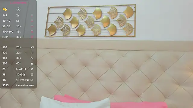 lucia lorenz online show from 02/09/26, 11:19