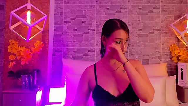 Catalina-Thompson online show from 11/06/25, 12:09