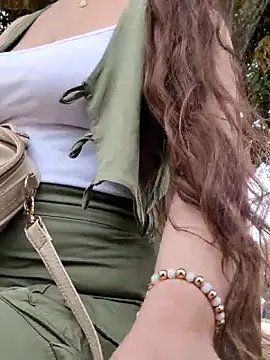 Catalina-Thompson online show from 02/05/26, 03:41