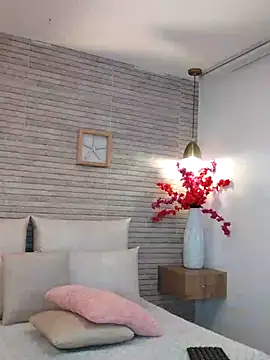 Catalina-Thompson online show from 10/31/25, 05:31