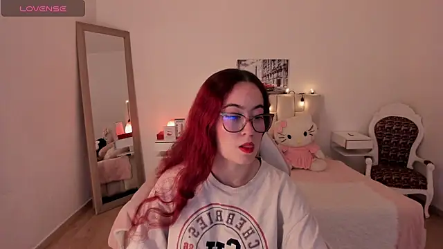 Amaraa couper1 online show from 11/28/25, 03:39