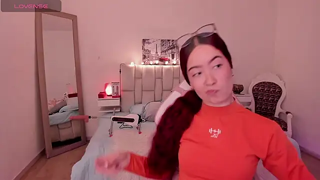 Amaraa couper1 online show from 02/18/26, 04:10