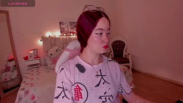 Amaraa couper1 online show from 01/17/26, 03:43