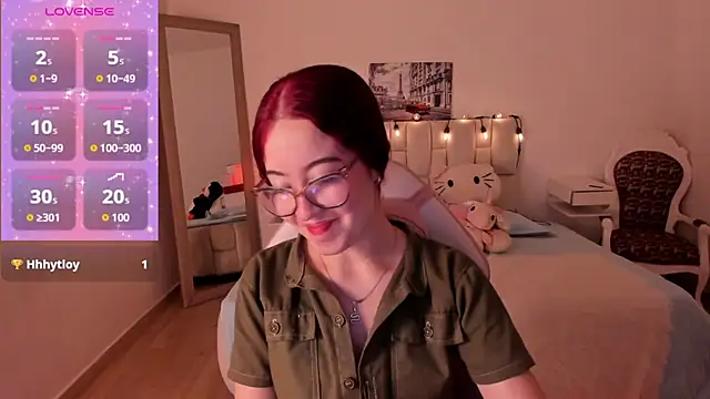 Amaraa couper1 online show from 12/04/25, 04:22