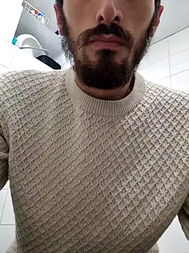 16enes16 online show from 10/20/25, 04:51