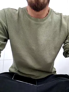 16enes16 online show from 10/23/25, 01:43