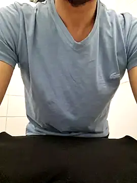 16enes16 online show from 11/15/25, 02:54