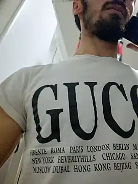 16enes16 online show from 10/30/25, 03:53