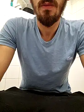 16enes16 online show from 11/17/25, 06:45