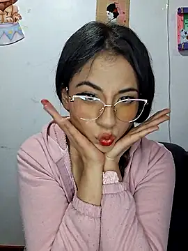 chloebrownn03 online show from 11/12/25, 04:05