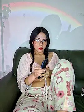 chloebrownn03 online show from 12/23/25, 03:28