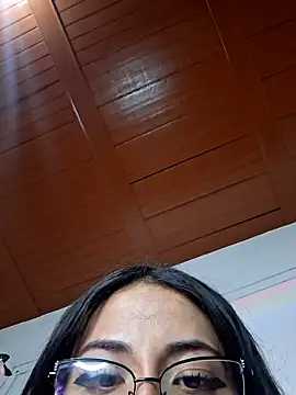 chloebrownn03 online show from 01/11/26, 04:08