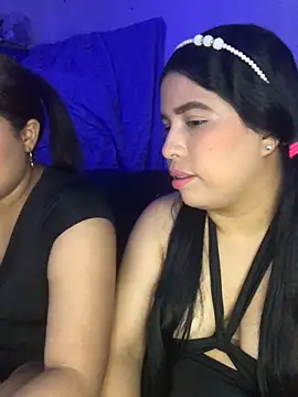 2moons full of love online show from 11/15/25, 11:09