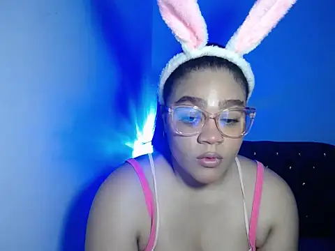 2moons full of love online show from 06/19/26, 02:45
