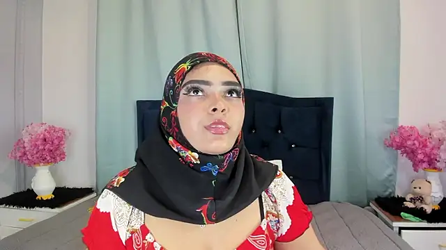 Inaya Khalifa online show from 01/10/26, 12:17