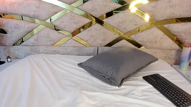 caroo giraldo  online show from 11/15/25, 11:58