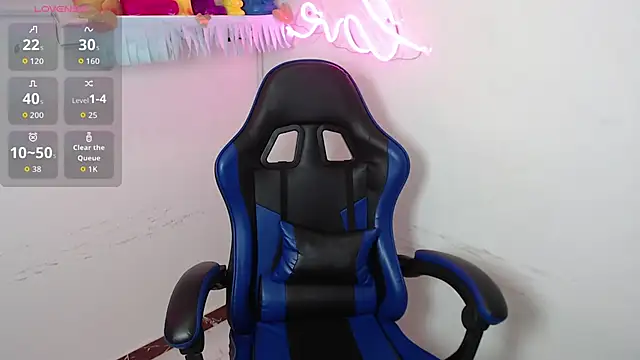 littlee red online show from 11/07/25, 08:46