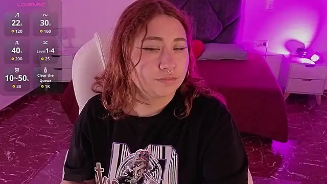 littlee red online show from 04/04/26, 08:26