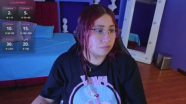 Snapshot of littlee_red chatting on 02/25/26, 08:52 littlee red online show from 02/25/26, 08:52