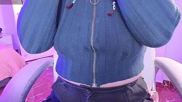 littlee red online show from 05/24/26, 08:20
