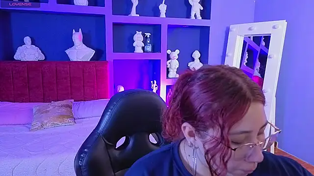 littlee red online show from 03/07/26, 07:52