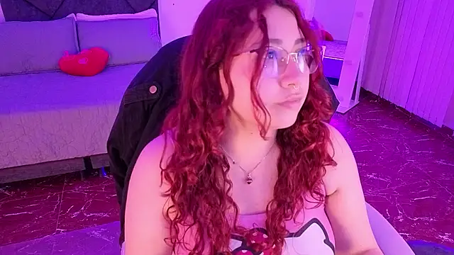 Snapshot of littlee_red chatting on 01/31/26, 09:13 littlee red online show from 01/31/26, 09:13