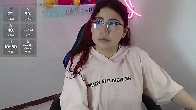 littlee red online show from 12/03/25, 09:14