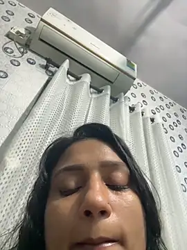 heenashai online show from 11/26/25, 06:41