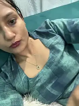 heenashai online show from 11/11/25, 11:49