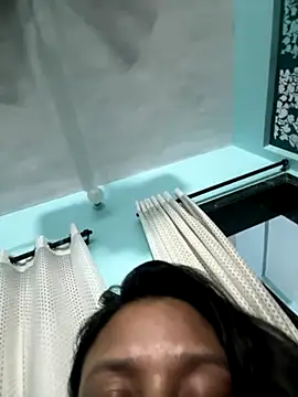 heenashai online show from 11/07/25, 01:43