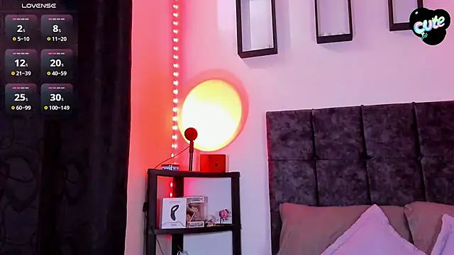 Snapshot of Theo_Noxxx chatting on 11/15/25, 07:07 Theo Noxxx online show from 11/15/25, 07:07