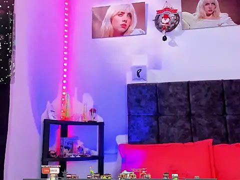 Snapshot of Theo_Noxxx chatting on 12/15/25, 09:09 Theo Noxxx online show from 12/15/25, 09:09