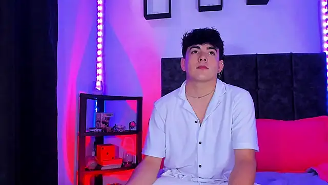 Snapshot of Theo_Noxxx chatting on 11/09/25, 06:56 Theo Noxxx online show from 11/09/25, 06:56