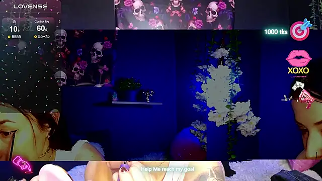 Snapshot of Emma_sweet_hot chatting on 02/10/26, 04:39 Emma sweet hot online show from 02/10/26, 04:39