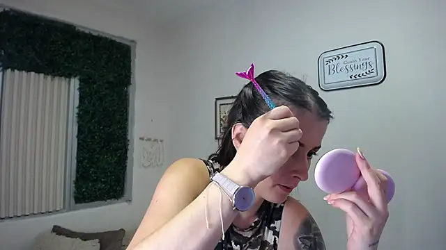 Emma sweet hot online show from 06/06/26, 04:45