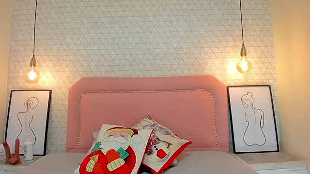 TAYLORMEYER1 online show from 12/23/25, 03:17