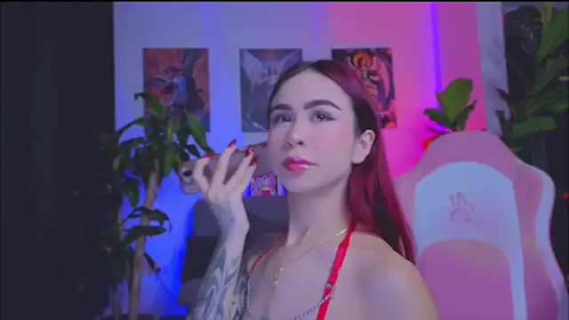 SophiaBerryy online show from 04/18/26, 03:20