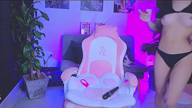 SophiaBerryy online show from 04/04/26, 04:08