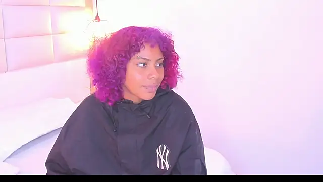 Snapshot of Sofia_clk chatting on 04/24/26, 03:08 Sofia clk online show from 04/24/26, 03:08