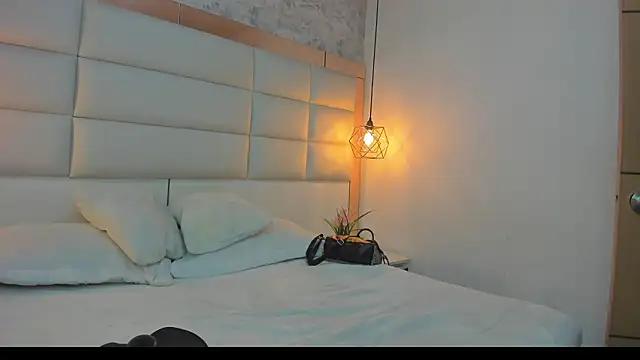 Sofia clk online show from 03/19/26, 03:06