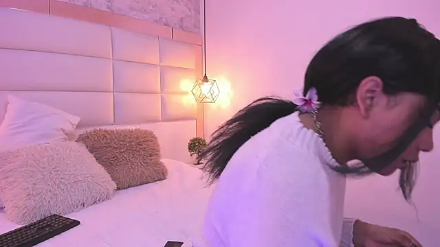 Sofia clk online show from 11/11/25, 03:34