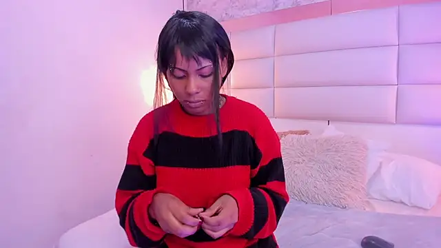 Sofia clk online show from 12/03/25, 03:51