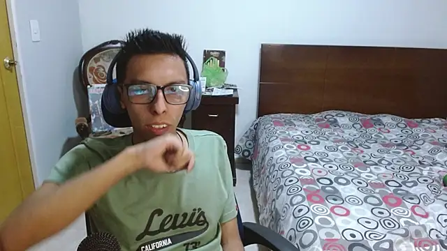 DavTwink3100 online show from 11/26/25, 02:00