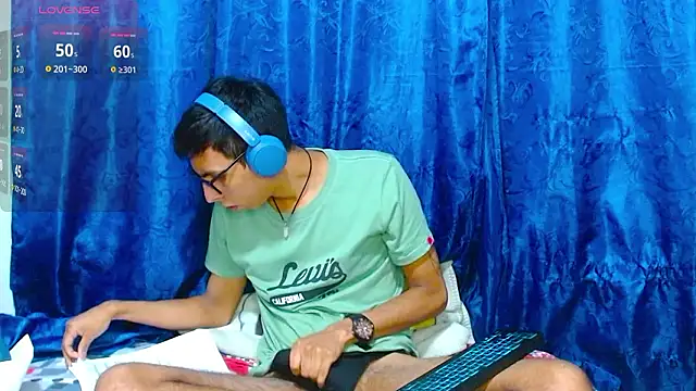 DavTwink3100 online show from 03/26/26, 01:59