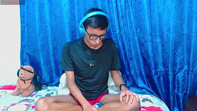 DavTwink3100 online show from 03/12/26, 01:33