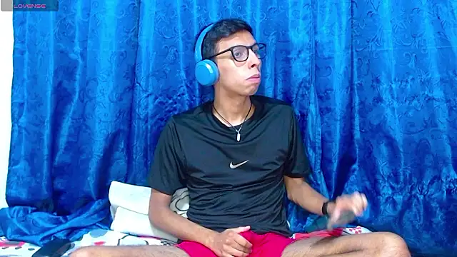 DavTwink3100 online show from 03/24/26, 01:49