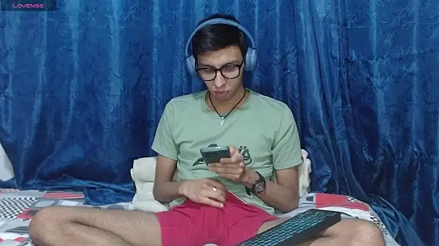 DavTwink3100 online show from 04/04/26, 01:45