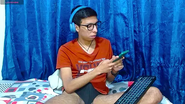 DavTwink3100 online show from 03/28/26, 01:39